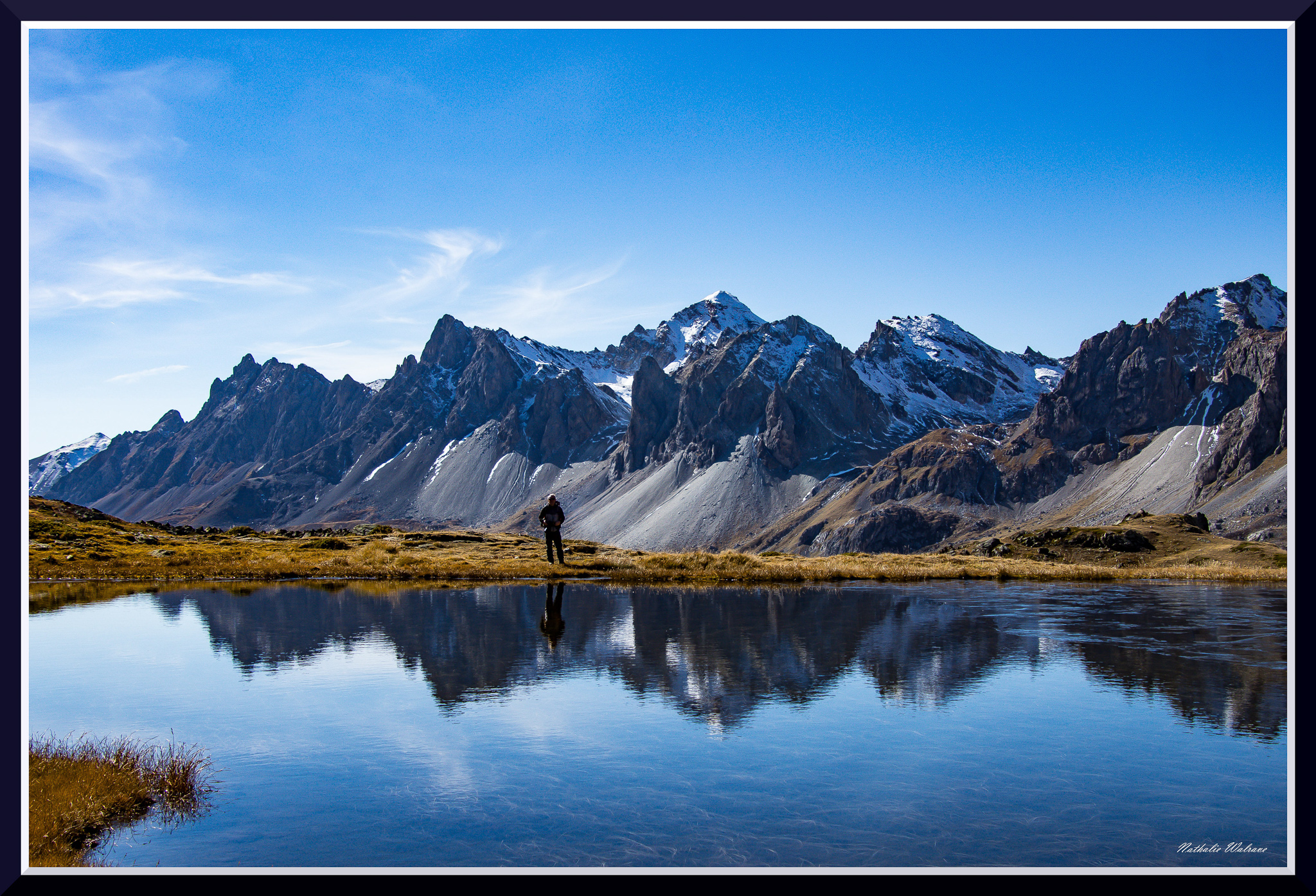 Reflet de la montagne dans un lac du massif de la Clarée